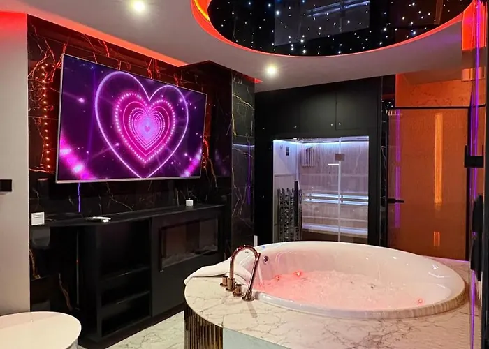 Jacuzzi Glass-House Wislane Tarasy With Sauna And Parking