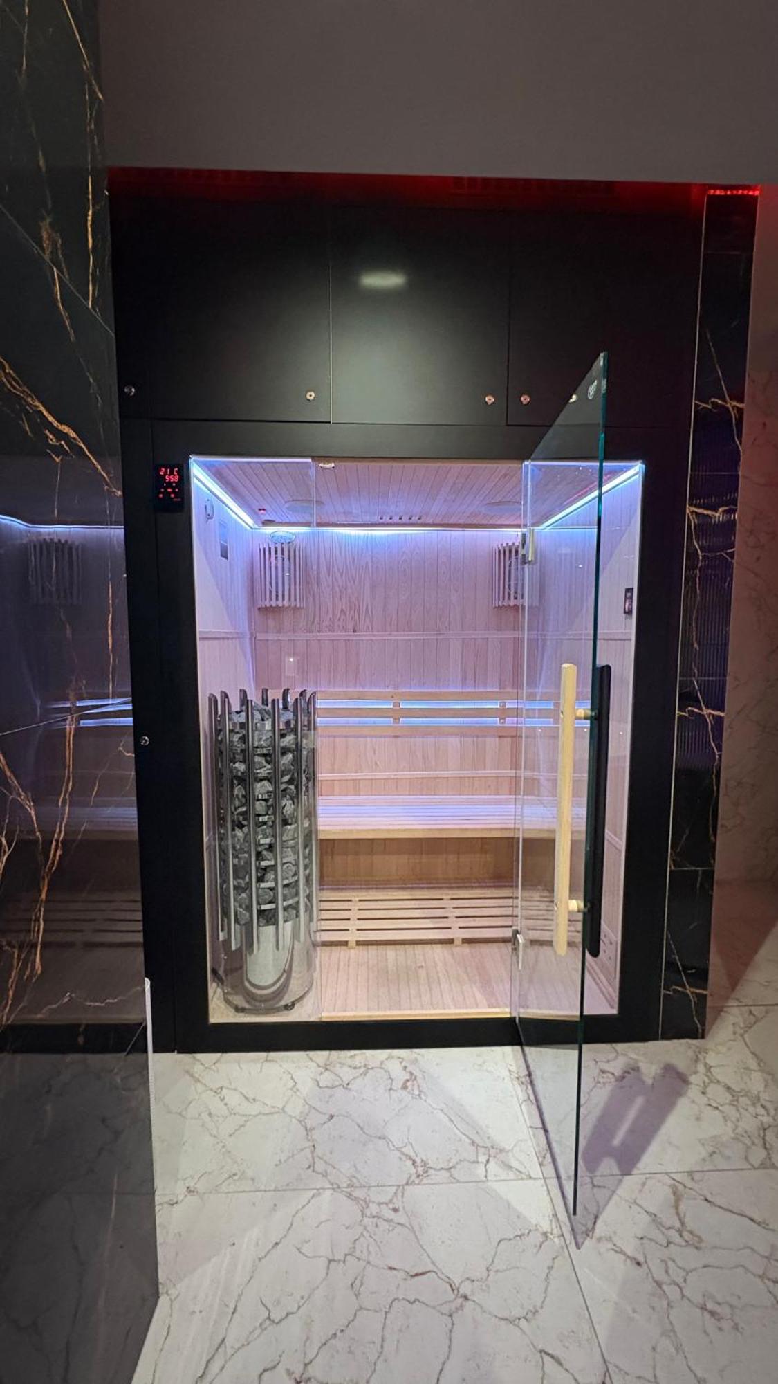 Jacuzzi Glass-house Wislane Tarasy With Sauna And Parking Apartment Krakau