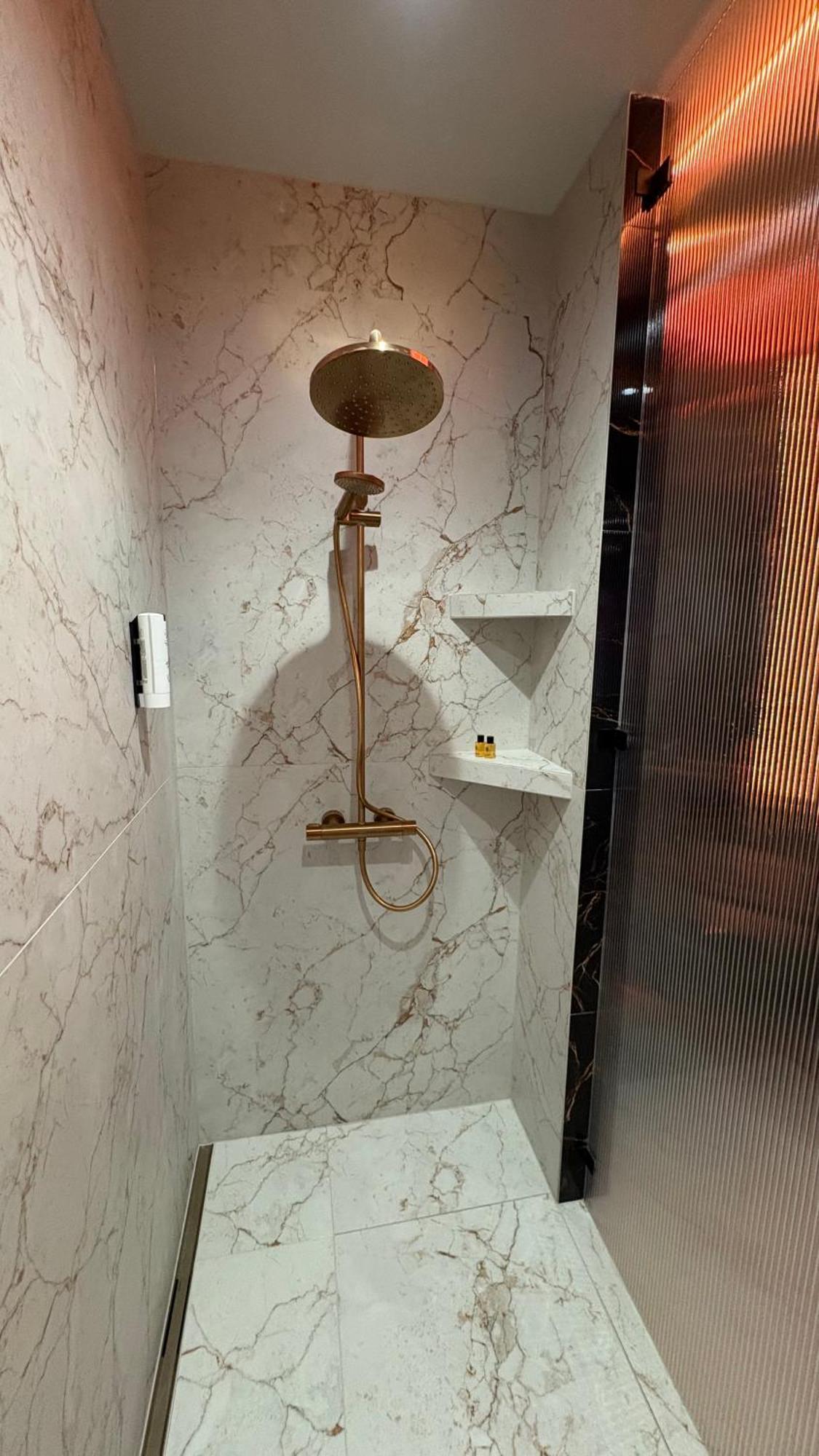 Jacuzzi Glass-house Wislane Tarasy With Sauna And Parking Apartment Krakau